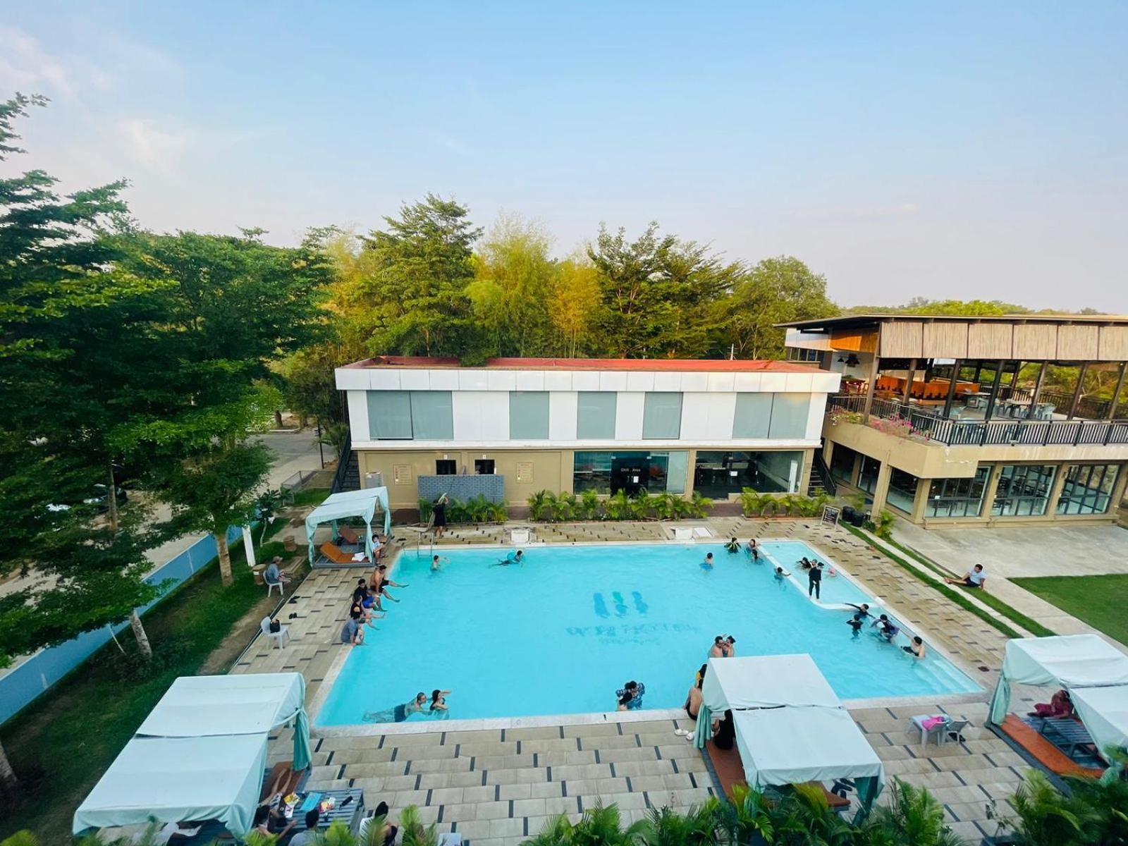 Wh Hotel & Service Apartment Thanlyin Exterior photo