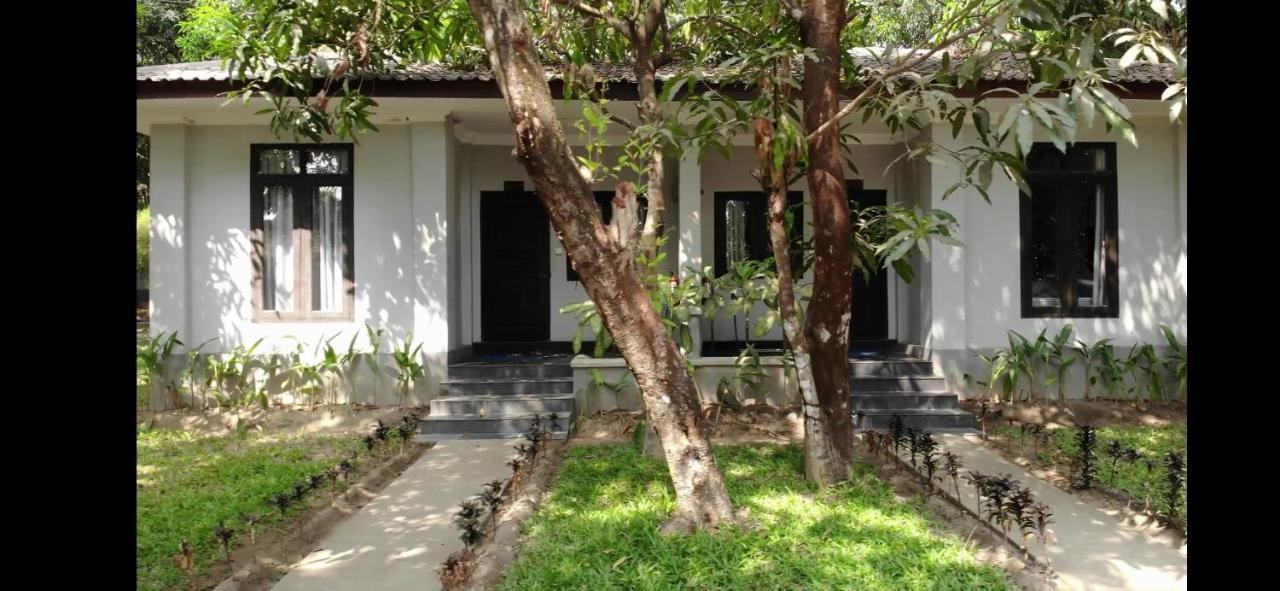 Wh Hotel & Service Apartment Thanlyin Exterior photo